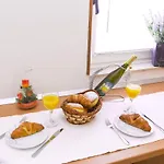 Teta Palmina בית הארחה 4*